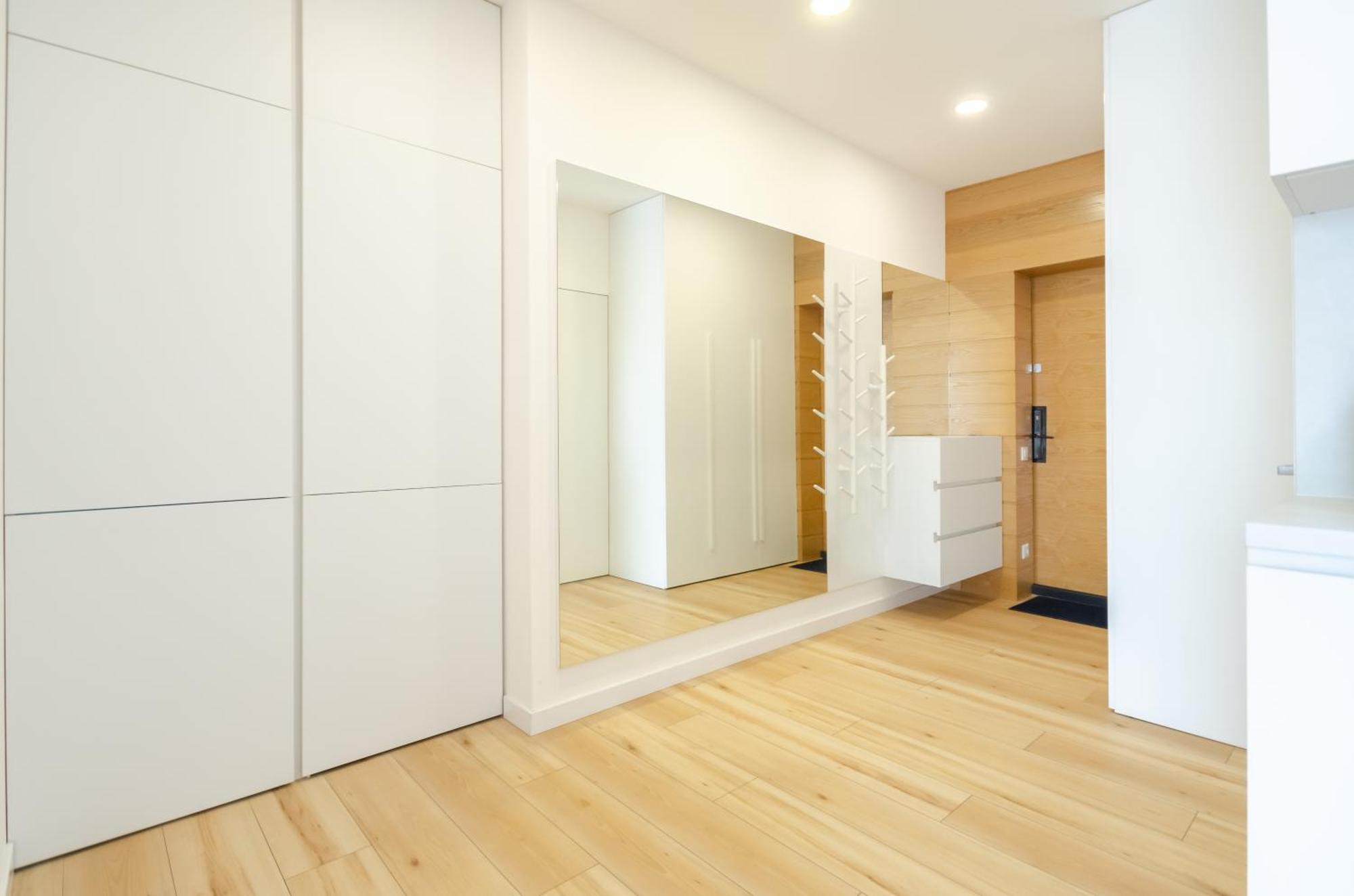 Apartament Petrovdom 234-241-86-96 In View At Rc Kvartet,near Railway Station *