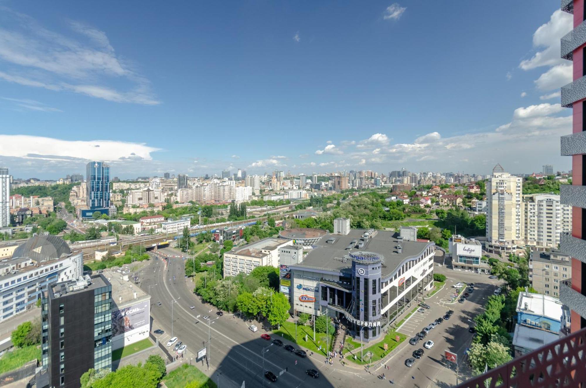Petrovdom 234-241-86-96 In View At Rc Kvartet,near Railway Station Apartament *