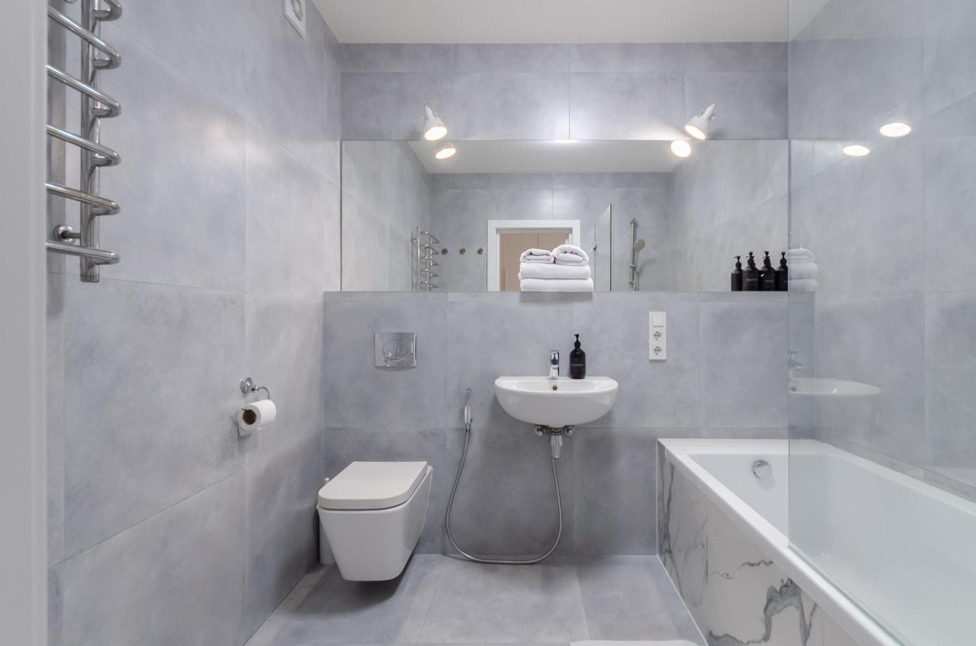 Apartament Petrovdom 234-241-86-96 In View At Rc Kvartet,near Railway Station *