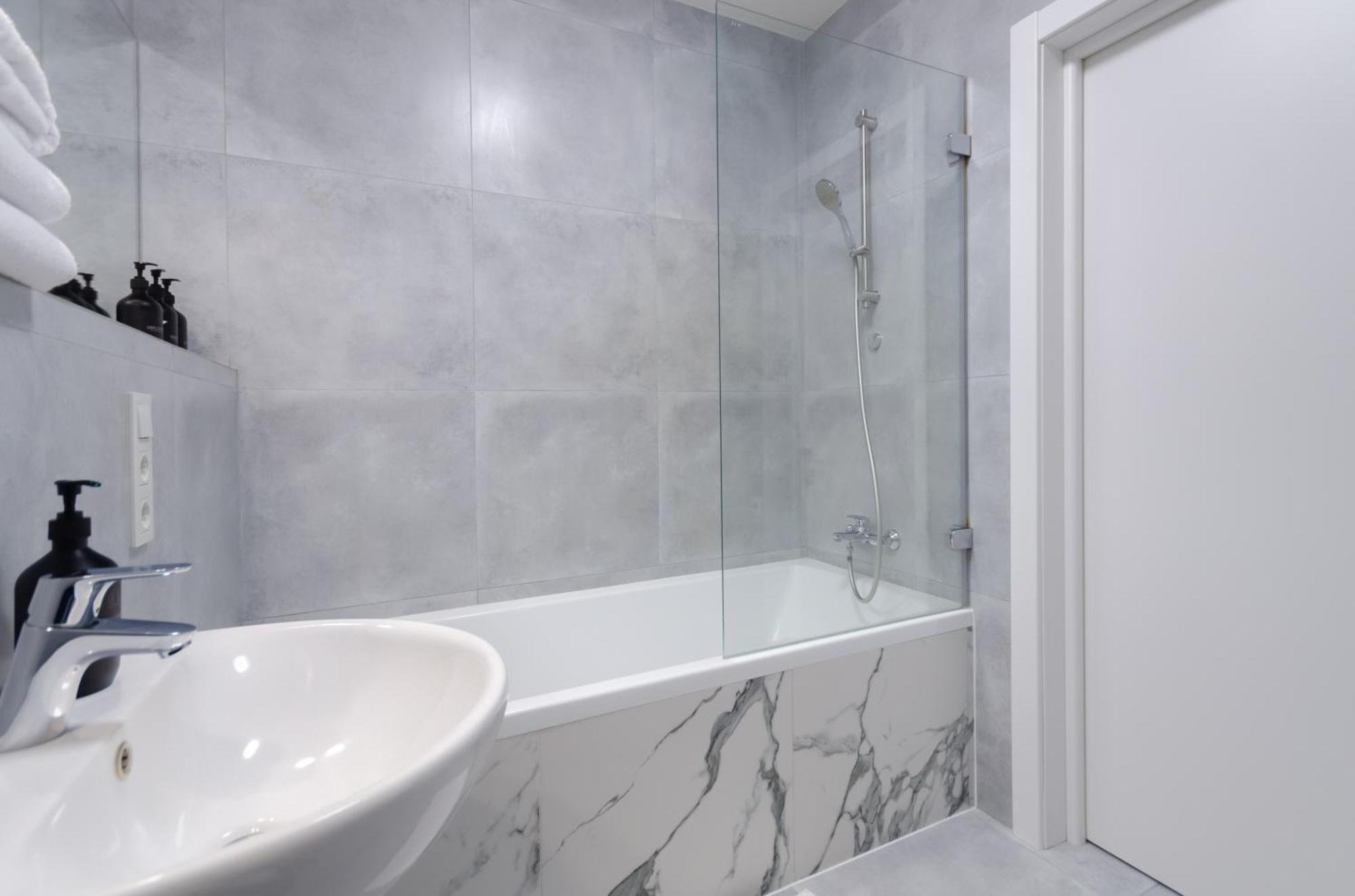 Апартаменты Petrovdom 234-241-86-96 In View At Rc Kvartet,near Railway Station *
